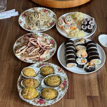 Dempster Sushi - Sushi Bars Near Me - Morton Grove, Illinois