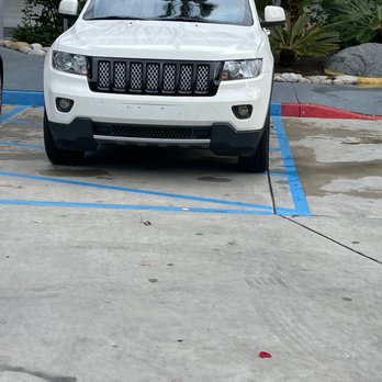 Encinitas Inn at Moonlight Beach by Best Western - Illegal parking - Hotels Near Me - Encinitas, California