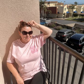 Edgewater Inn & Suites - The balcony had so much fresh ocean air! - Hotels Near Me - Pismo Beach, California Edgewater Inn & Suites - The balcony had so much fresh ocean air! - Hotels Near Me - Pismo Beach, California