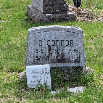 Bridge Street Cemetery - Funeral Services & Cemeteries Near Me - Northampton, Massachusetts