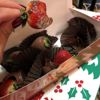 Rocky Mountain Chocolate Factory - Chocolatiers & Shops Near Me - Concord, California