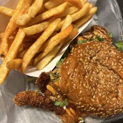 Mings Asian Street Food - Kicking chicken sandwich