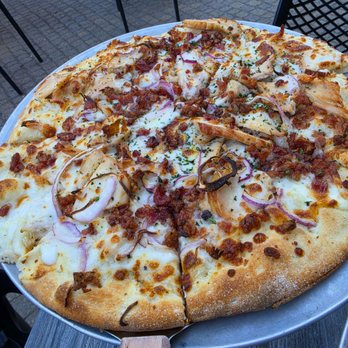 Rubicon Pizza Company - Blanco Pizza - New American Near Me - Truckee, California Rubicon Pizza Company - Blanco Pizza - New American Near Me - Truckee, California