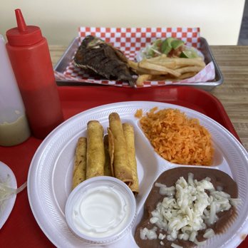 El Pariente De Chihuahua - Flautas Rivas - Mexican Near Me - Watauga, Texas El Pariente De Chihuahua - Flautas Rivas - Mexican Near Me - Watauga, Texas