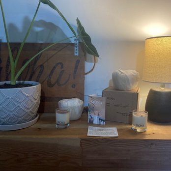 ChadLou's Coffee Roasters - Inside - Coffee & Tea Near Me - Kailua, Hawaii