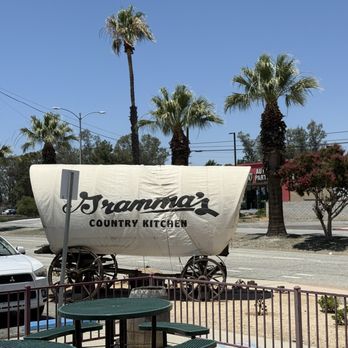 GRAMMAS COUNTRY KITCHEN - Updated February 2026 - 708 Photos & 824 ...
