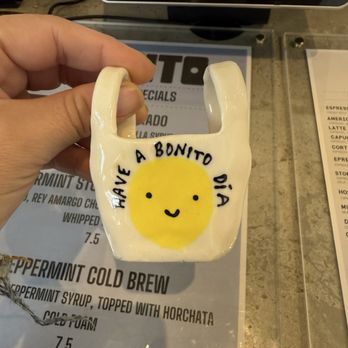 Bonito Cafe y Mercadito  - Coffee & Tea Near Me - Seattle, Washington