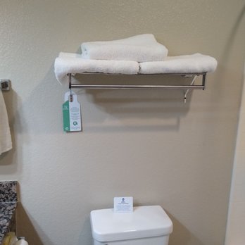 Best Western Apache Junction Inn - Bathroom - Hotels Near Me - Apache Junction, Arizona