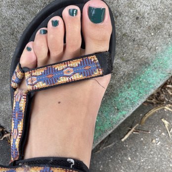 Mani-Pedi Plus - Nail Salons Near Me - San Francisco, California