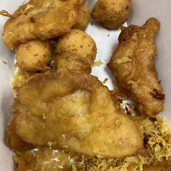 Long John Silver's - The family pack. 4 fish and 4 chicken. Also shrimp. - Seafood Near Me - Fairfield, California Long John Silver's - The family pack. 4 fish and 4 chicken. Also shrimp. - Seafood Near Me - Fairfield, California