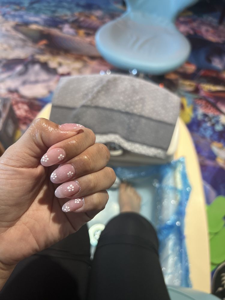 HAPPY NAILS 63 Photos & 49 Reviews 407 Gaffney Rd, Fairbanks