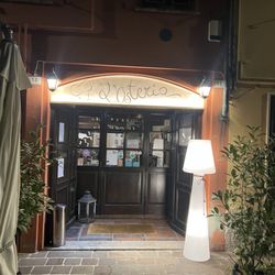 L'Osteria a Busseto - The entrance draws you into timeless cuisine
