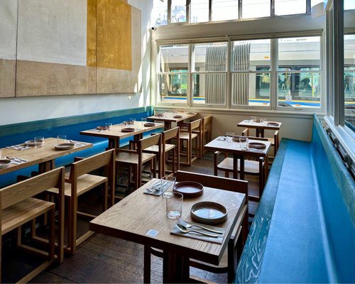 Song (by Kin Kao) by null