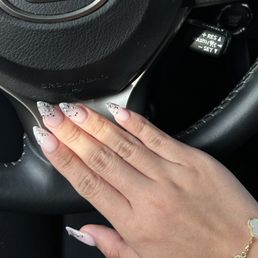 Went here to get my nails done for Prom and they did amazing!! Great customer service and nails turned out perfect Went here to get my nails done for Prom and they did amazing!! Great customer service and nails turned out perfect