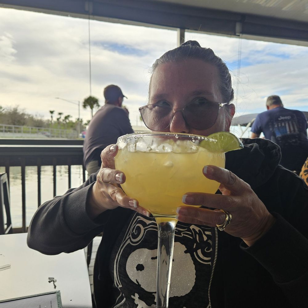 Fish Camp On Lake Eustis - Fish bowl margarita - Seafood Near Me - Tavares, Florida Fish Camp On Lake Eustis - Fish bowl margarita - Seafood Near Me - Tavares, Florida