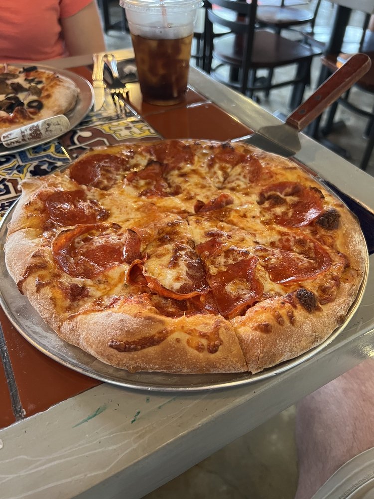 District 7 Pizzeria