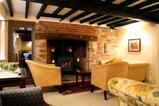 Yalbury Cottage by null