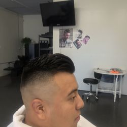 DAG Barbershop - Este es  fade alto