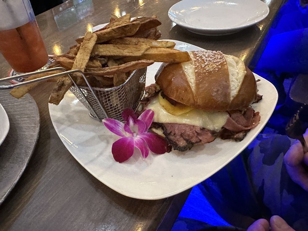 SOLON HOTEL Updated August 2024 11 Photos 4 S Main St, Solon