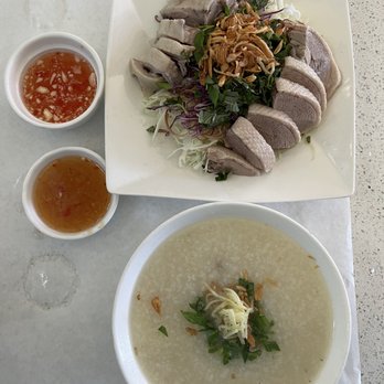 Vit Dong Que - B4 porridge with giblets and duck salad $14.75 - Vietnamese Near Me - San Jose, California Vit Dong Que - B4 porridge with giblets and duck salad $14.75 - Vietnamese Near Me - San Jose, California