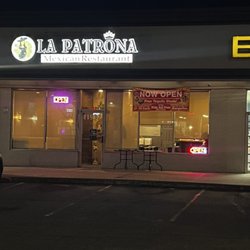 La patrona - Front of restaurant