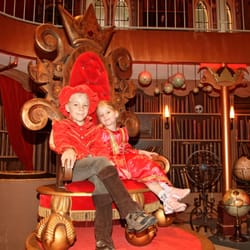 Sensapolis - Thronsaal im Schloss