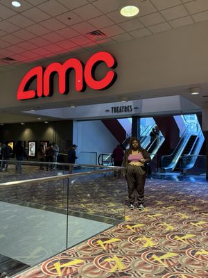 AMC River East 21 by null