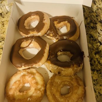 Krispy Kreme Doughnuts - 4 chocolate iced glazed and 2 sour cream.‍‍‍. Who serves donuts that look like this? Who is the manager? - Donuts Near Me - Roswell, Georgia