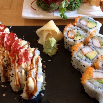 Sen Sushi Bar - Dragon maki + California Maki - Sushi Bars Near Me - Oak Park, Illinois Sen Sushi Bar - Dragon maki + California Maki - Sushi Bars Near Me - Oak Park, Illinois