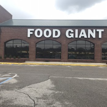 Birmingham Food Giant - Entrance from parking lot - Grocery Near Me - Birmingham, Alabama Birmingham Food Giant - Entrance from parking lot - Grocery Near Me - Birmingham, Alabama