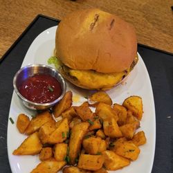 AC Lounge - AC burgwr and fries