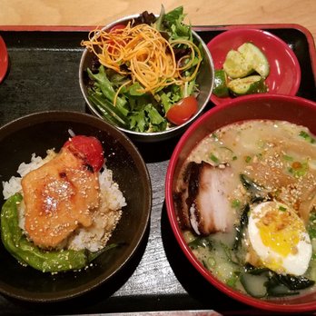 RAMEN-SAN - Express lunch - Miso Salmon and Tonkatsu ramen - Ramen Near Me - Chicago, Illinois RAMEN-SAN - Express lunch - Miso Salmon and Tonkatsu ramen - Ramen Near Me - Chicago, Illinois