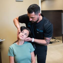 Complete Chiropractic Health - Adjustment