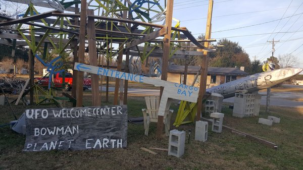 UFO Welcome Center by null