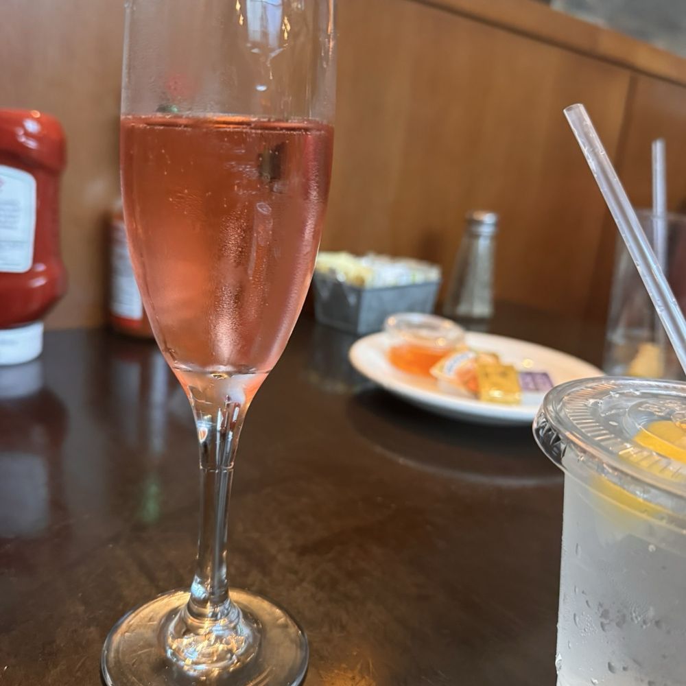 City Limits Diner - Mimosa - Diners Near Me - White Plains, New York City Limits Diner - Mimosa - Diners Near Me - White Plains, New York