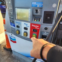 Airport Chevron