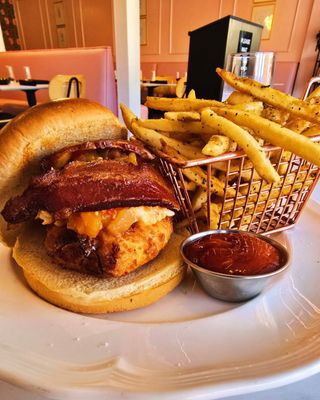 Caroline's on Main by null