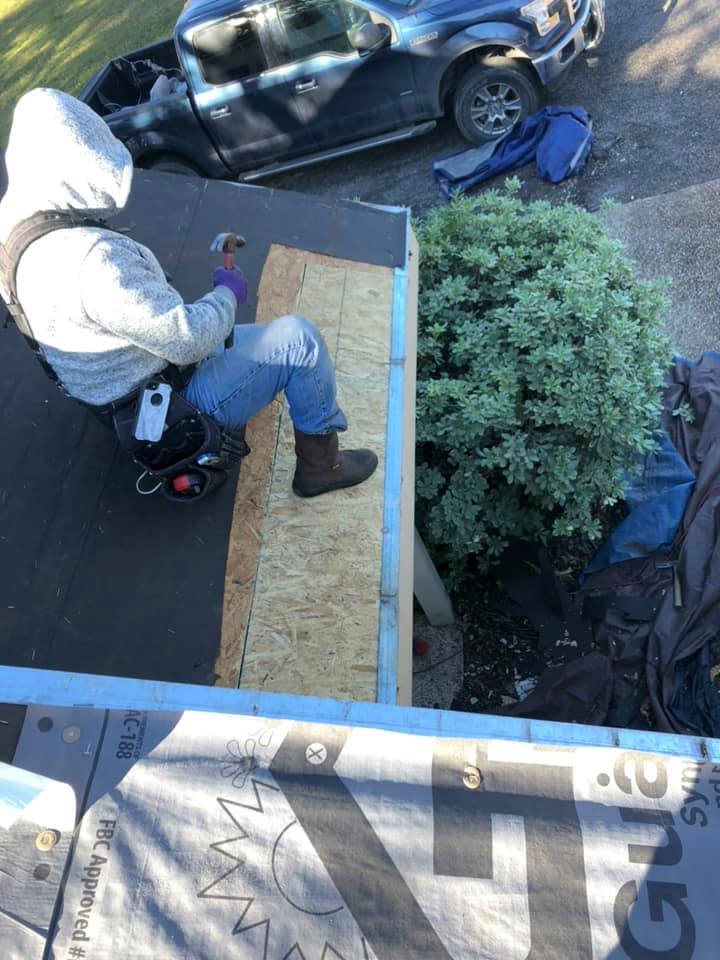 Slide of Castillo Roofing Solutions