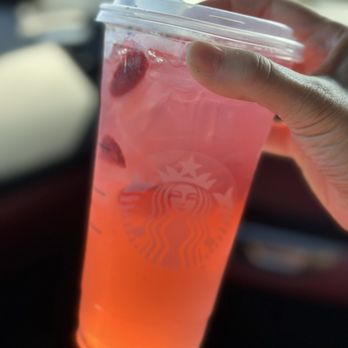 Starbucks - Venti Strawberry lemonade - Coffee & Tea Near Me - Covina, California Starbucks - Venti Strawberry lemonade - Coffee & Tea Near Me - Covina, California