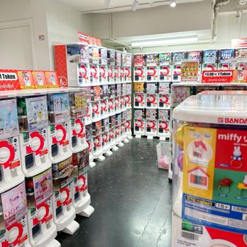 Gashapon - Toy Stores Near Me - Toronto, Ontario Gashapon - Toy Stores Near Me - Toronto, Ontario