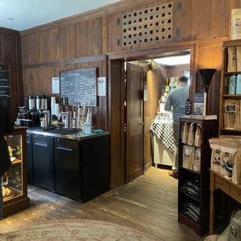 Mobjack Coffee Roasters and Petite Cafe - Coffee Roasteries Near Me - Yorktown, Virginia