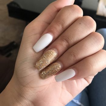Plaza Nails & Spa - This is three weeks later. YES THREE WEEKS. Don't judge my cuticles though y'all. - Nail Salons Near Me - San Diego, California Plaza Nails & Spa - This is three weeks later. YES THREE WEEKS. Don't judge my cuticles though y'all. - Nail Salons Near Me - San Diego, California