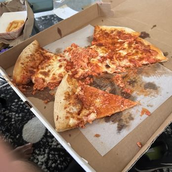 Phillys Phinest - Hot Wing Pizza - Burgers Near Me - Wilkes-Barre, Pennsylvania