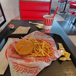 Freddy's Frozen Custard & Steakburgers - Drink, Burger & Fries Combo