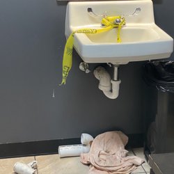 Anytime Fitness - Shower Room