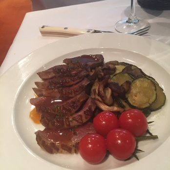Ambassade d’Auvergne - Roasted duck breast with vegetables - Bistros Near Me - Paris, 75 Ambassade d’Auvergne - Roasted duck breast with vegetables - Bistros Near Me - Paris, 75
