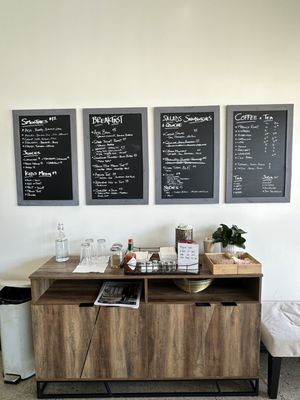 Le Frenchie Cafe by null