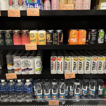 Great Wolf Lodge - Provisions market with drinks and snacks - Resorts Near Me - Centralia, Washington