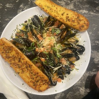 Old Bag of Nails - Mussels and Shrimp - Cocktail Bars Near Me - Toledo, Ohio Old Bag of Nails - Mussels and Shrimp - Cocktail Bars Near Me - Toledo, Ohio