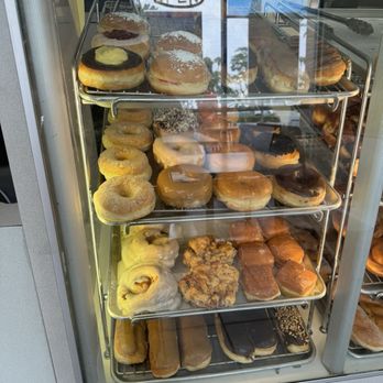 Thompson Donuts - Donuts Near Me - Ventura, California Thompson Donuts - Donuts Near Me - Ventura, California